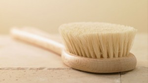 What to know about dry brushing. A brush for your skin.