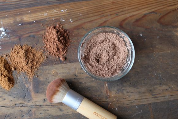 How to Make Your Own All-Natural Bronzer