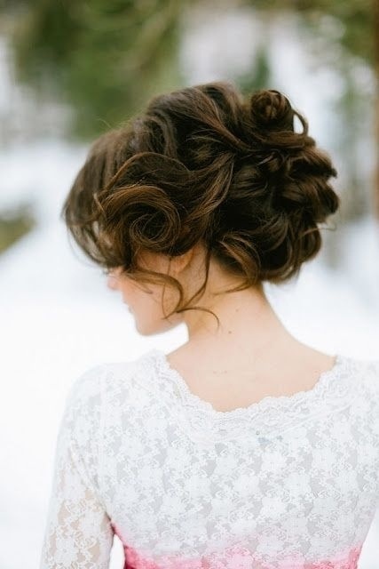 8 Gorgeous Wedding Hairstyles
