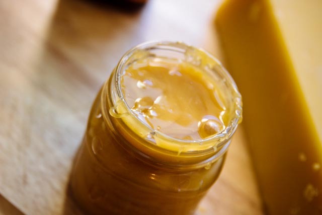9 Ways to Use Honey in Your Beauty Routine