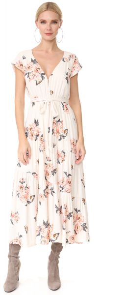 The Perfect Easter Dresses. Easter, Easter Dresses, Fashionable Easter Dresses, Spring Fashion Trends, Fashion Trends for Women, Dresses for Women, Easter Dresses for Women, Cute Spring Dresses