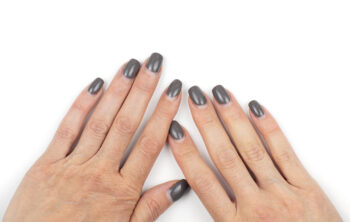 Gray nails